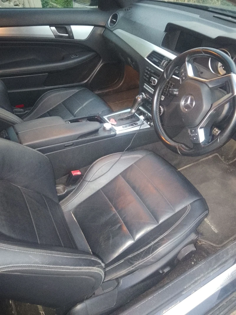 Mercedes-Benz C 250 AMG 125 години Мерцедес, снимка 11 - Автомобили и джипове - 52429195