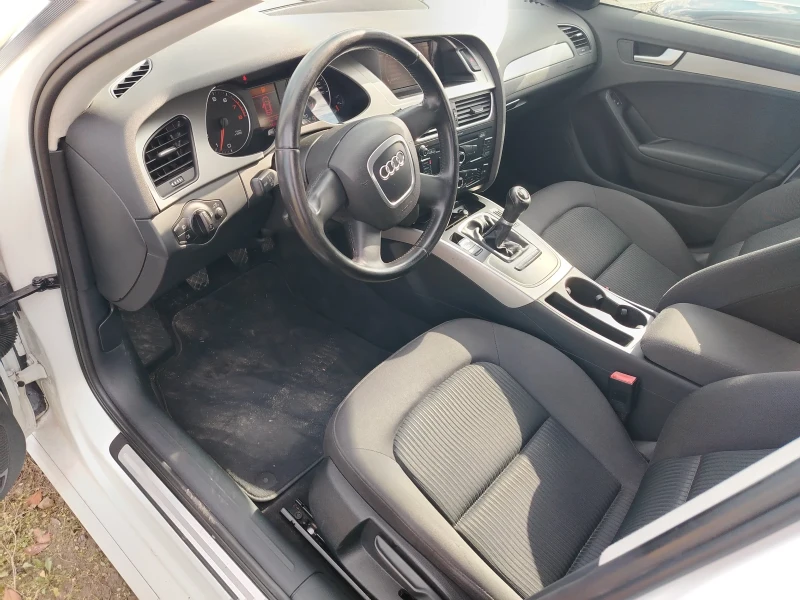 Audi A4 1.8 T, снимка 9 - Автомобили и джипове - 51918669