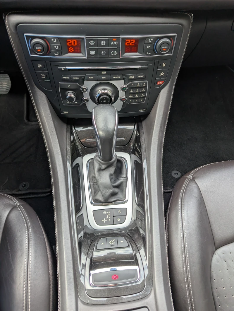 Citroen C5 3.0HDI V6 EXCLUSIVE, снимка 11 - Автомобили и джипове - 52011537