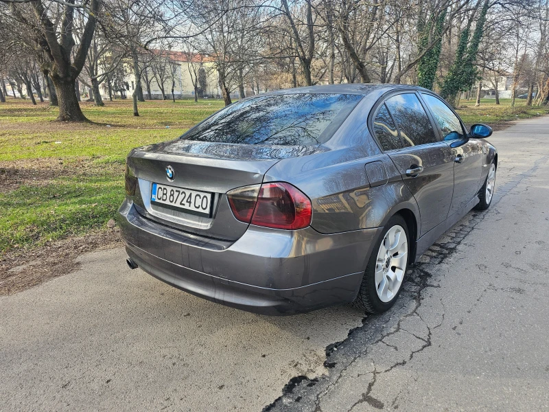 BMW 320 Фейслифт, снимка 4 - Автомобили и джипове - 52828493