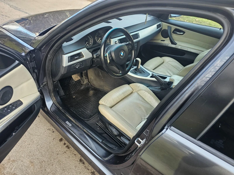 BMW 320 Фейслифт, снимка 11 - Автомобили и джипове - 52828493