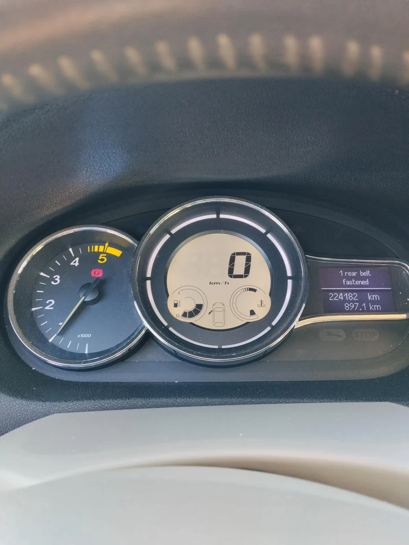 Renault Megane, снимка 9 - Автомобили и джипове - 52938466