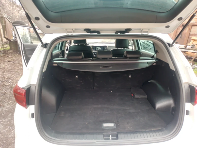 Kia Sportage 1.6 crdi 2020, снимка 12 - Автомобили и джипове - 53379975