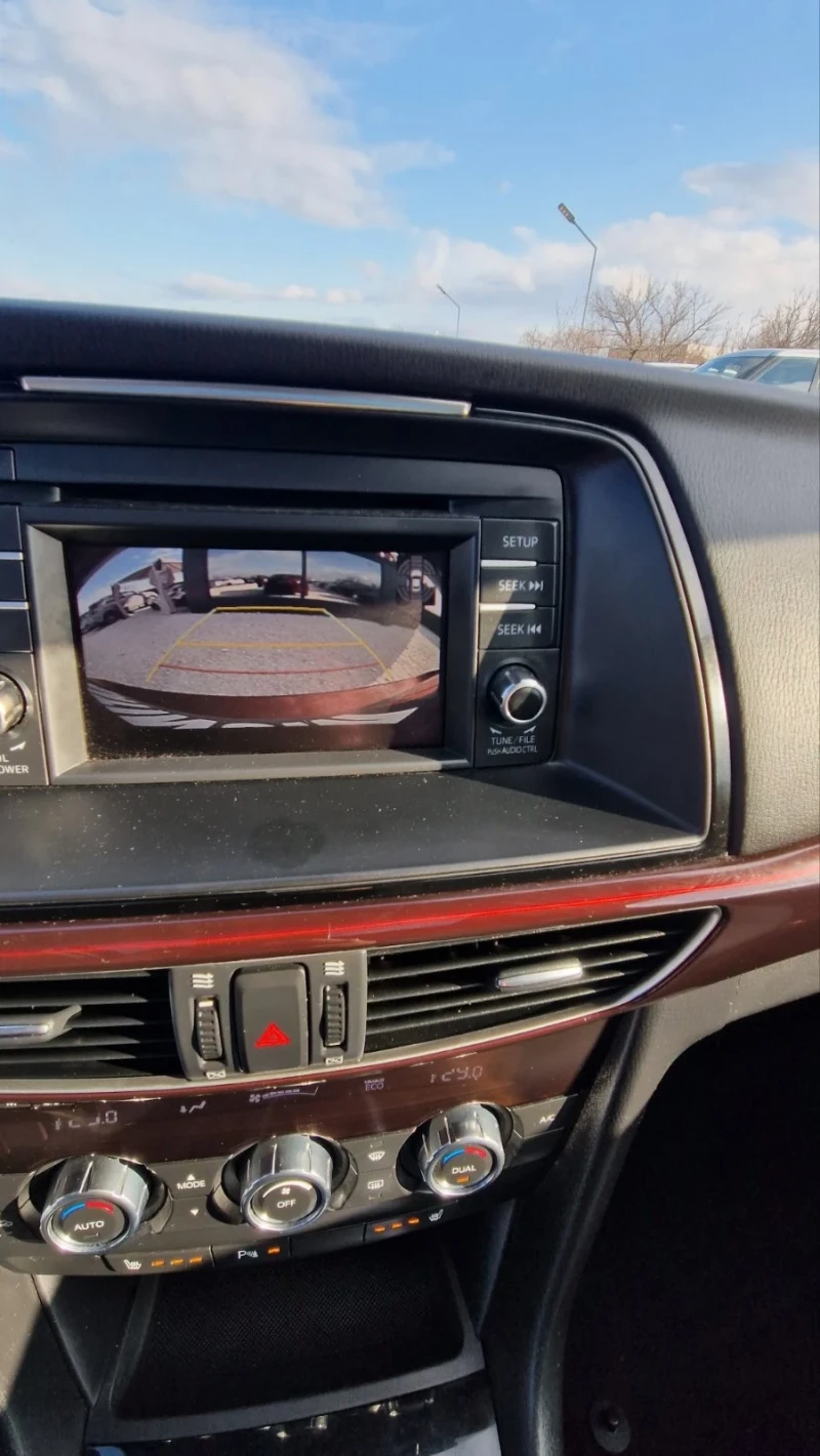 Mazda 6 2.2SKYACTIV/FACE/ПОДГРЕВ/ПАНОРАМА/КАМЕРА/ЕВРО 6, снимка 16 - Автомобили и джипове - 53504439