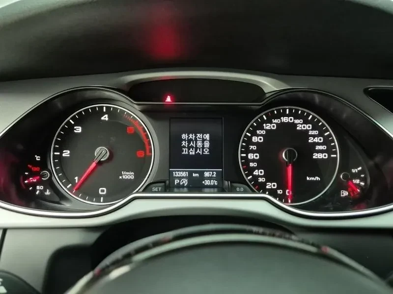 Audi A4 2.0 TDI Quattro - изображение 8