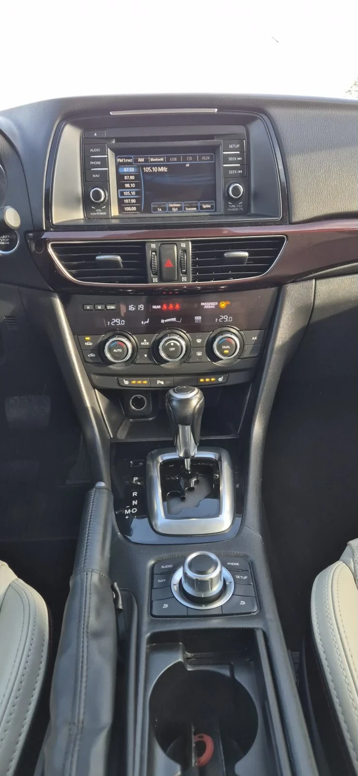 Mazda 6 2.2SKYACTIV/ПОДГРЕВ/ПАНОРАМА/КАМЕРА/ЕВРО 6, снимка 7 - Автомобили и джипове - 53504439