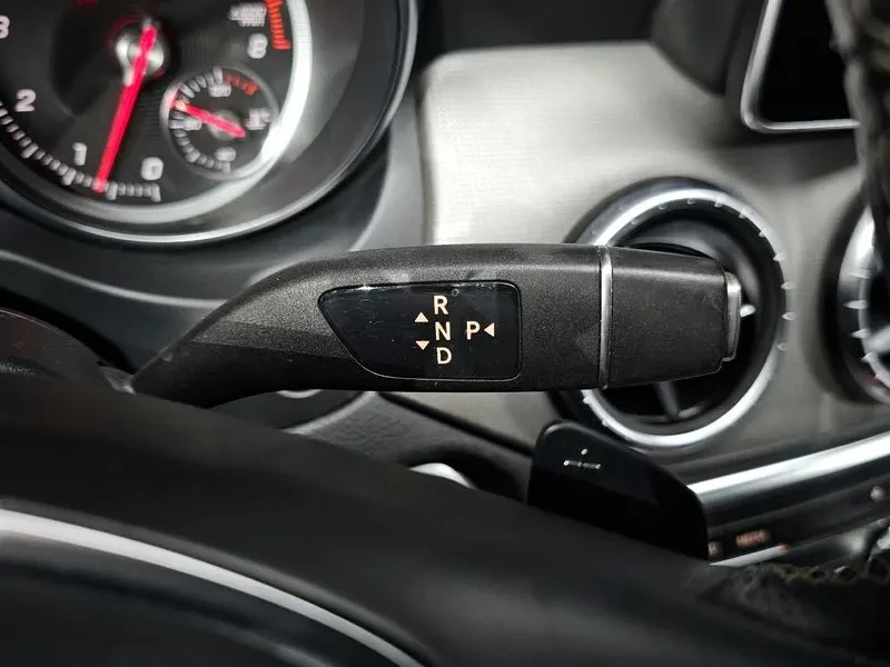 Mercedes-Benz CLA, снимка 9 - Автомобили и джипове - 54288365