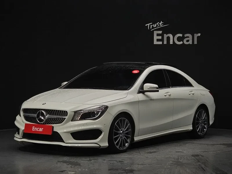 Mercedes-Benz CLA 250 4MATIC AMG STYLE