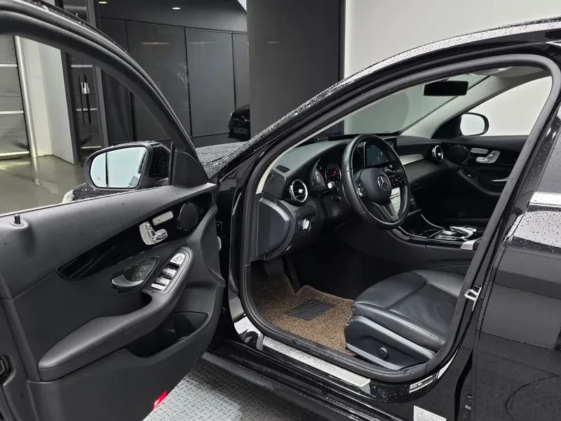 Mercedes-Benz C 200, снимка 11 - Автомобили и джипове - 55784071