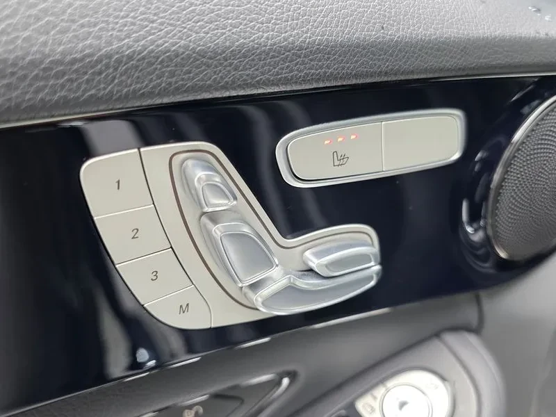 Mercedes-Benz C 200, снимка 16 - Автомобили и джипове - 55784071