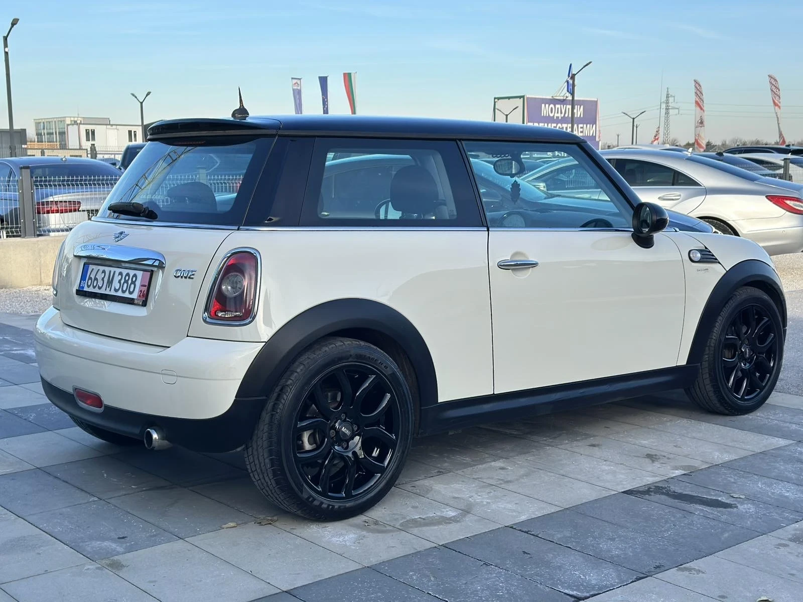 Mini Cooper 1.4I 95кс 130хил - изображение 5