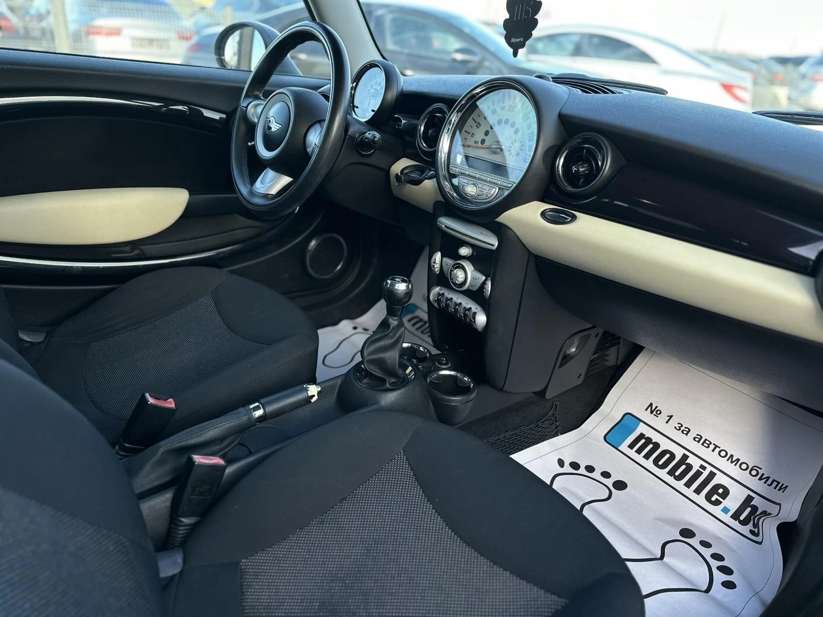 Mini Cooper 1.4I 95кс 130хил - изображение 8