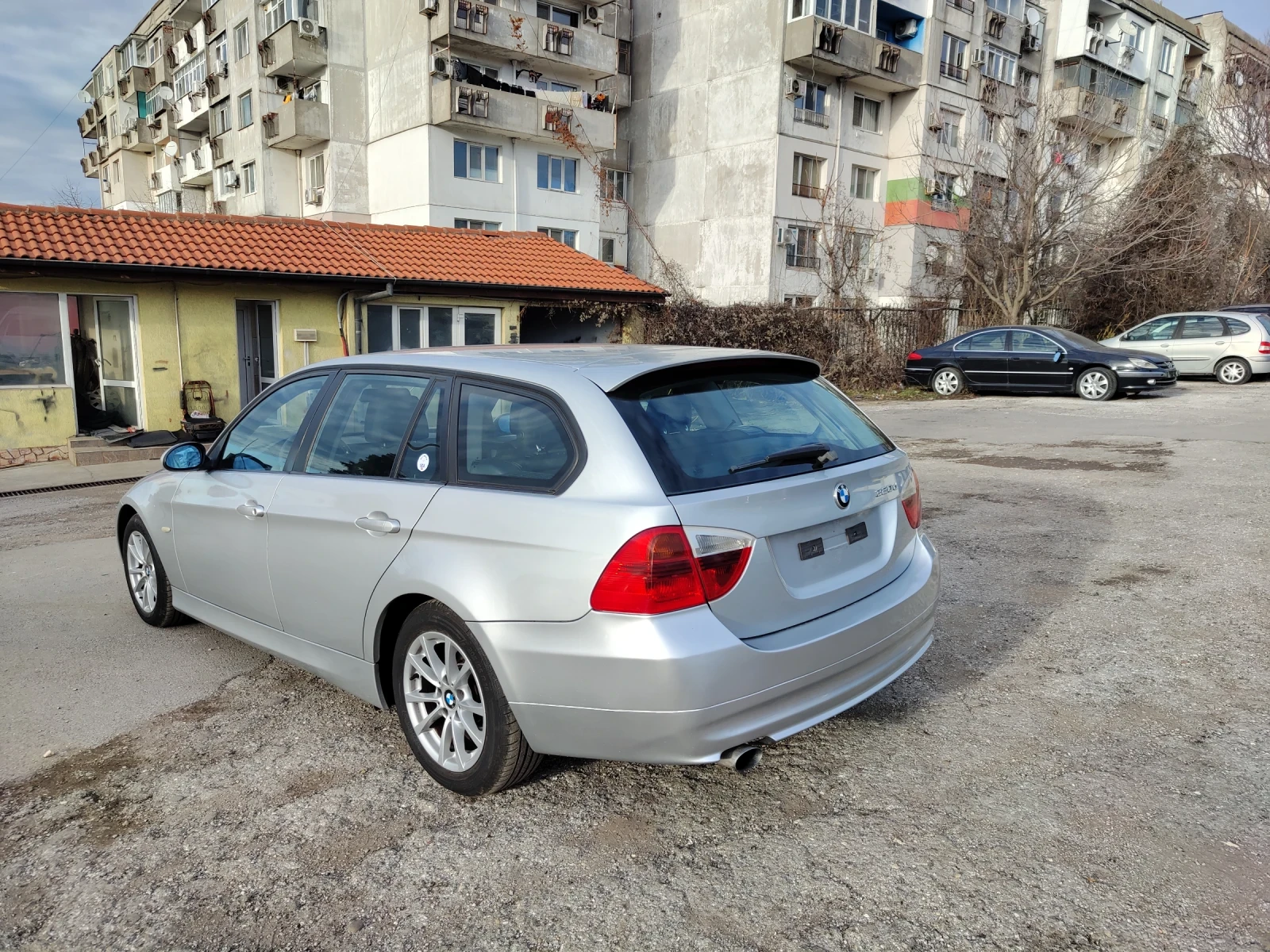 BMW 320  - изображение 4