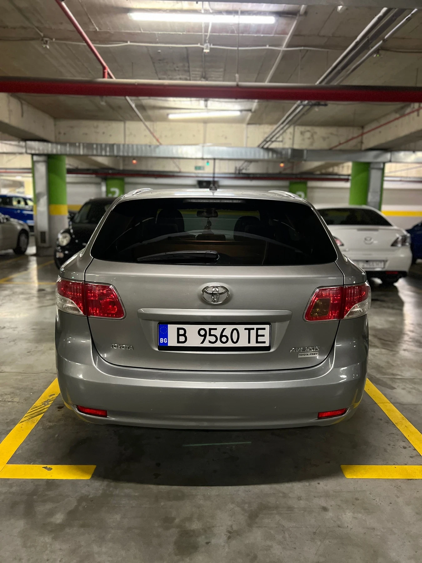 Toyota Avensis Комби  - изображение 2