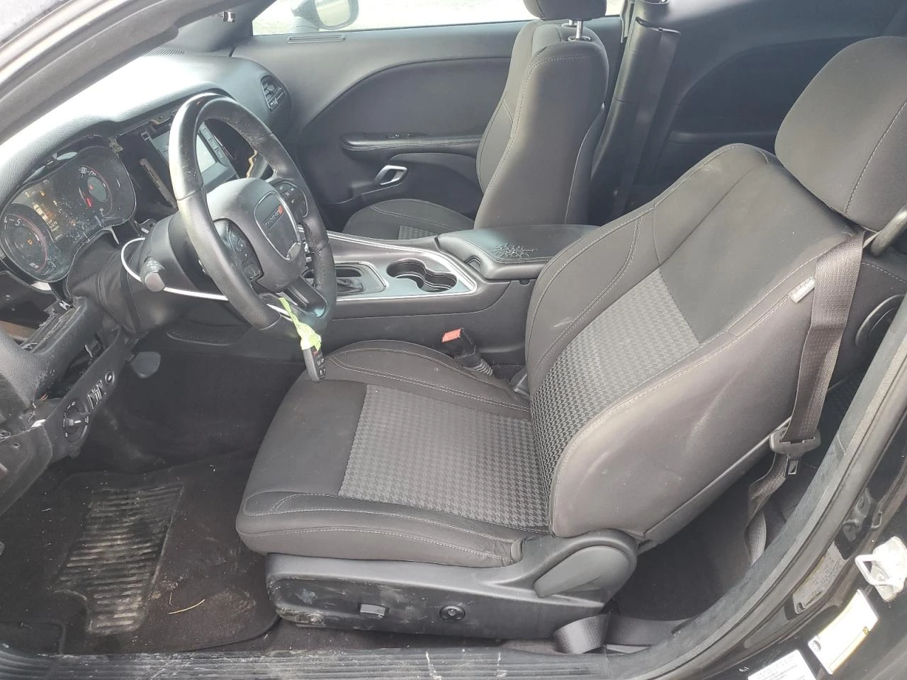 Dodge Challenger R/T V8 2017 - изображение 7