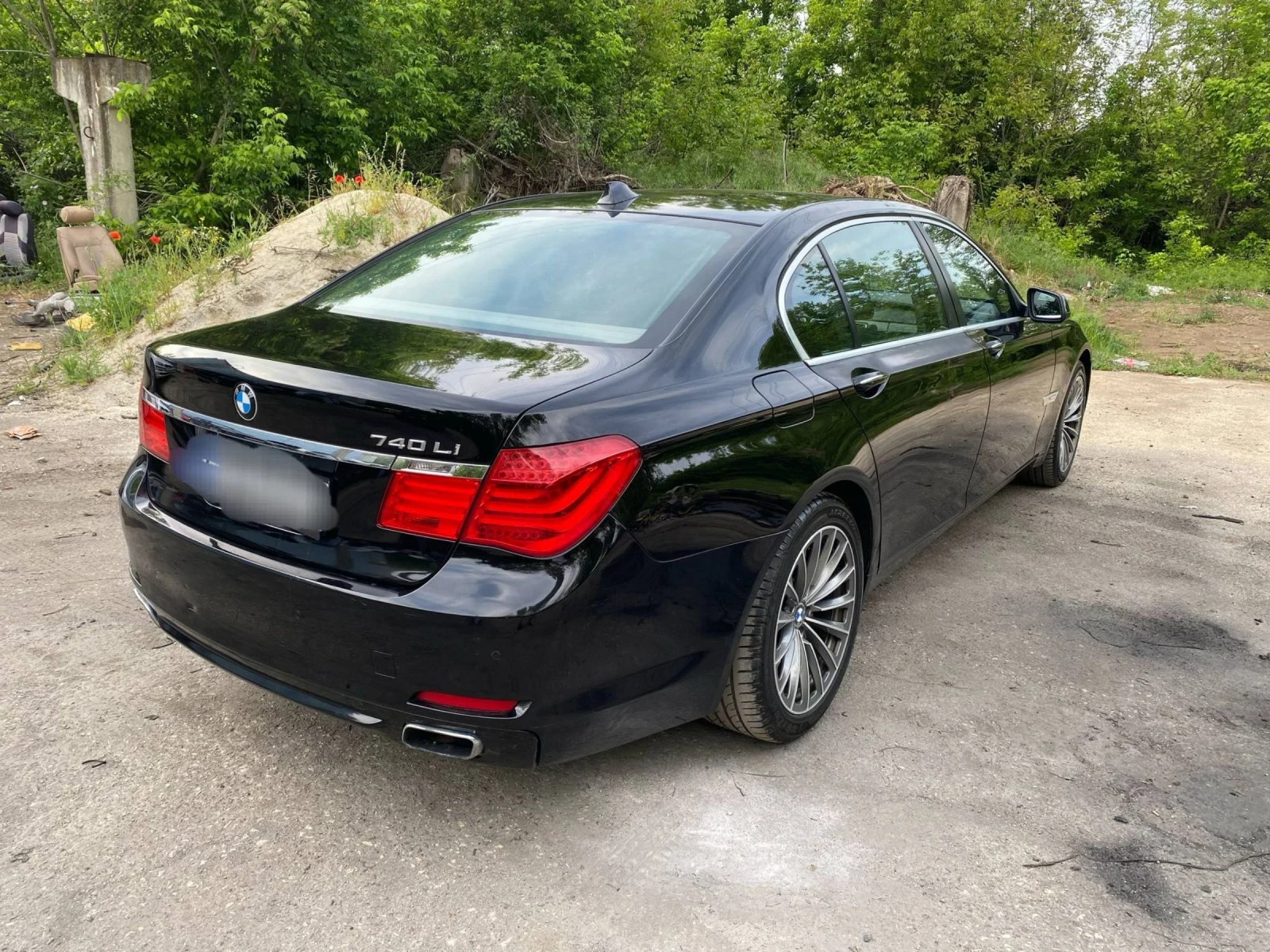 BMW 740 Li - изображение 2