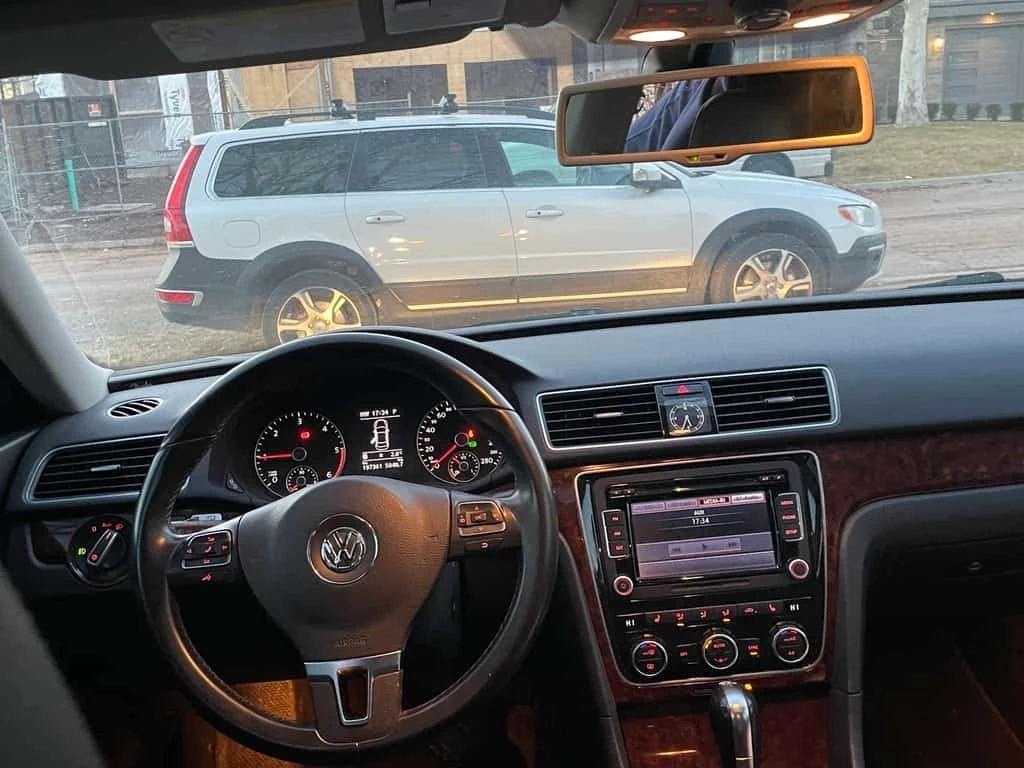 VW Passat * 4dr Sdn 2.0 TDI DSG Highline * CARFAX * ЦЕНА ДО  - изображение 2