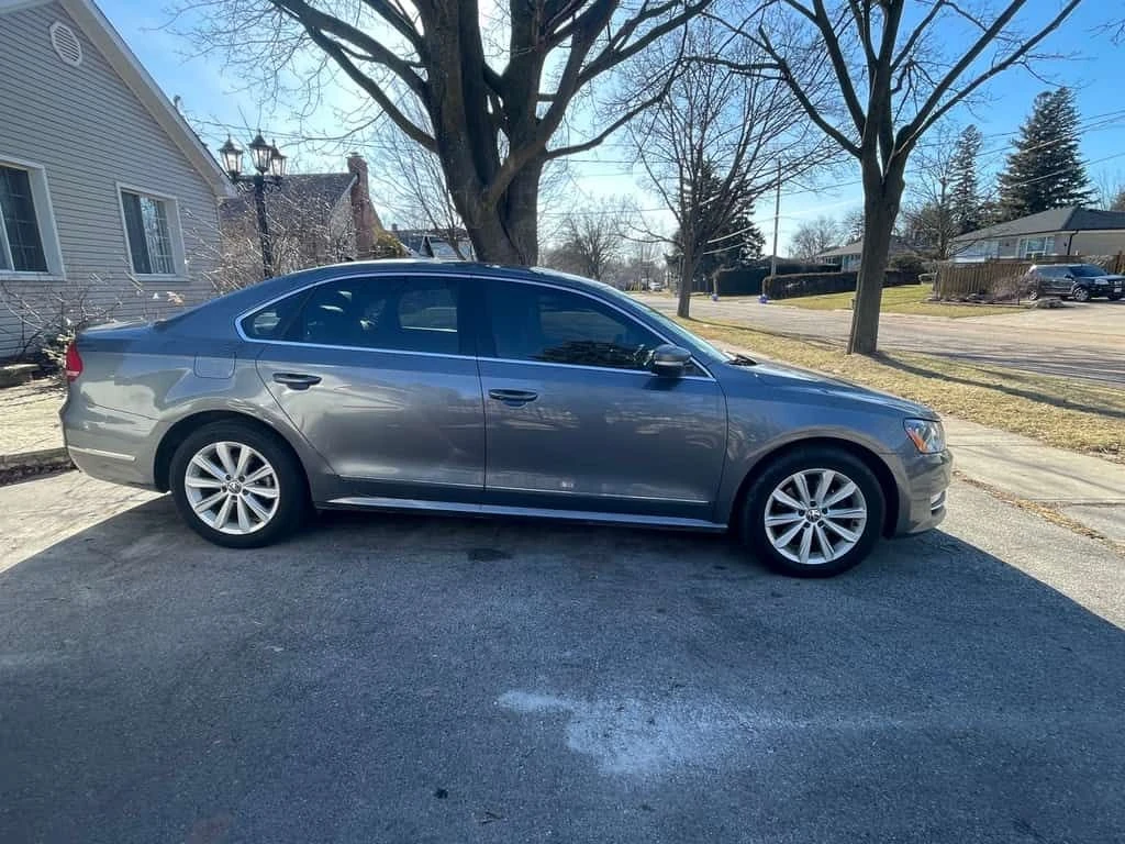 VW Passat * 4dr Sdn 2.0 TDI DSG Highline * CARFAX * ЦЕНА ДО  - изображение 3