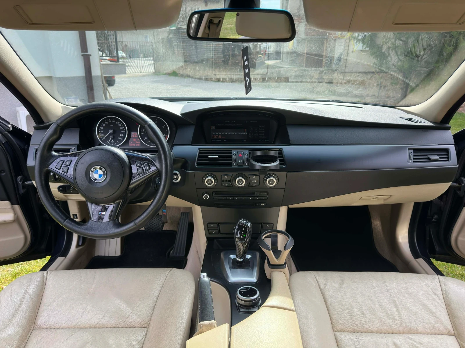 BMW 525, снимка 15 - Автомобили и джипове - 53937528