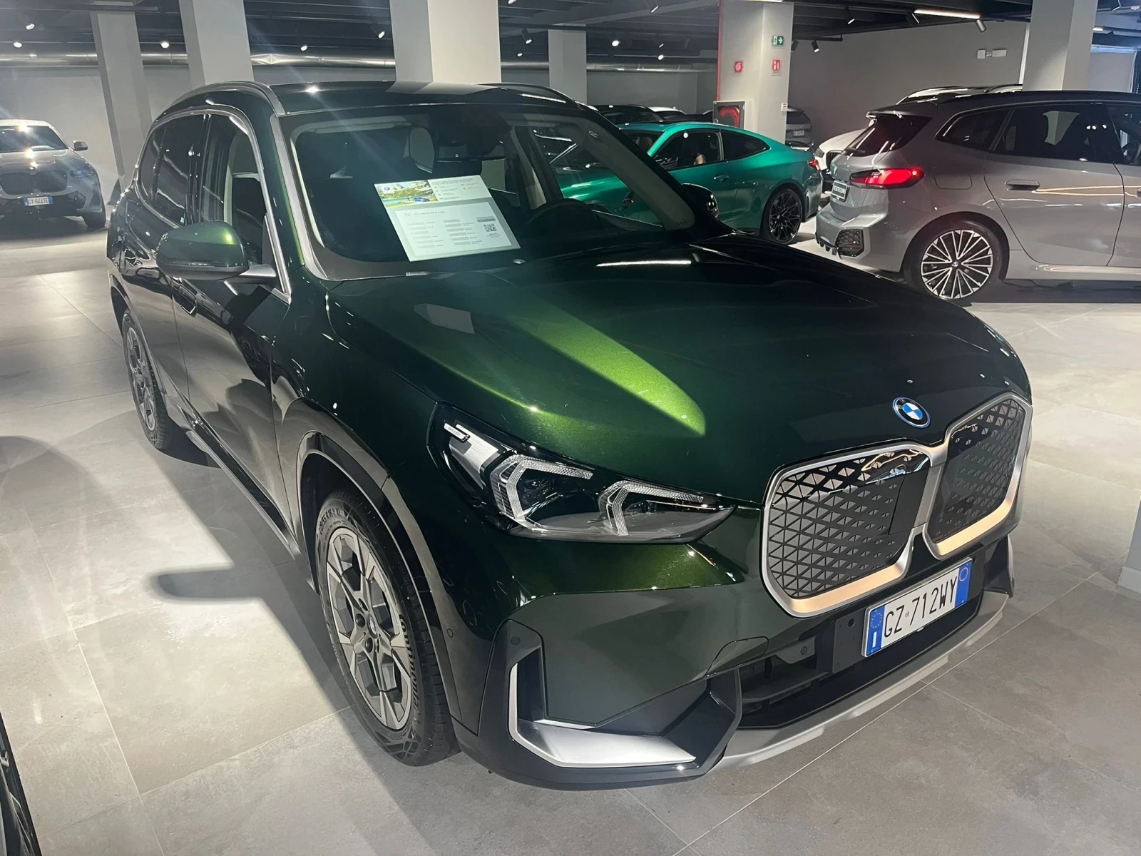 BMW iX1 eDrive20 14.000КМ УНИКАЛНА!