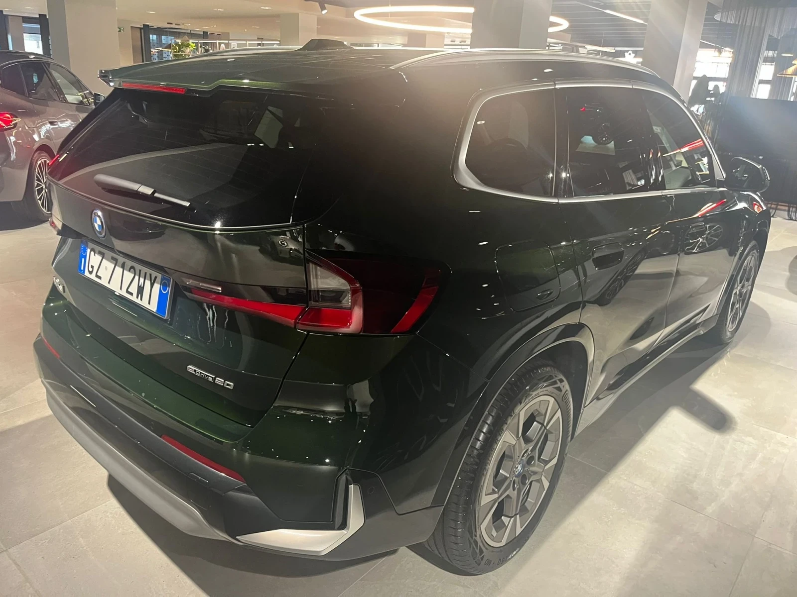 BMW iX1 eDrive20 14.000КМ УНИКАЛНА!, снимка 3 - Автомобили и джипове - 53972495