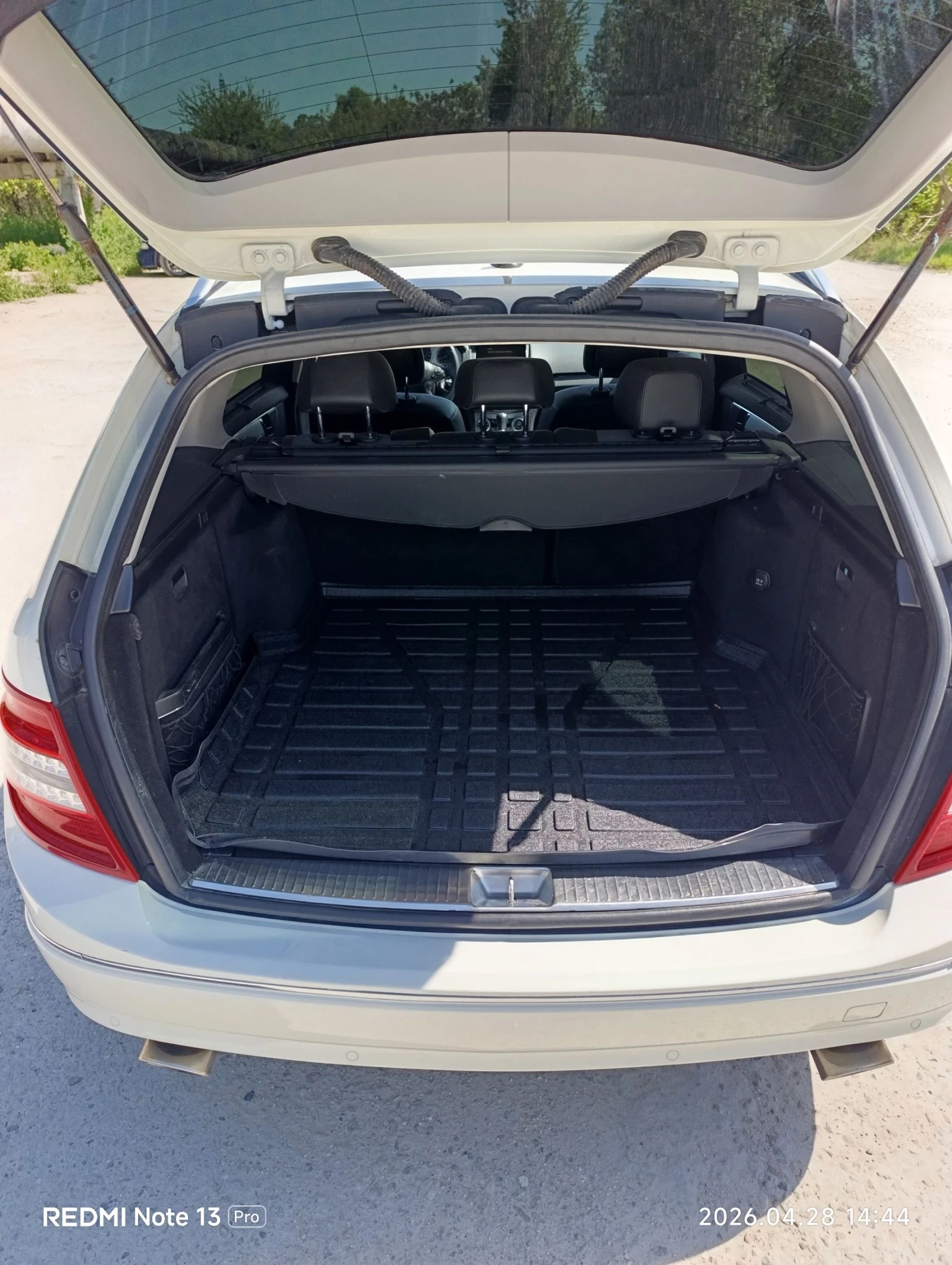 Mercedes-Benz C 350 бензин/газ, снимка 15 - Автомобили и джипове - 54427146