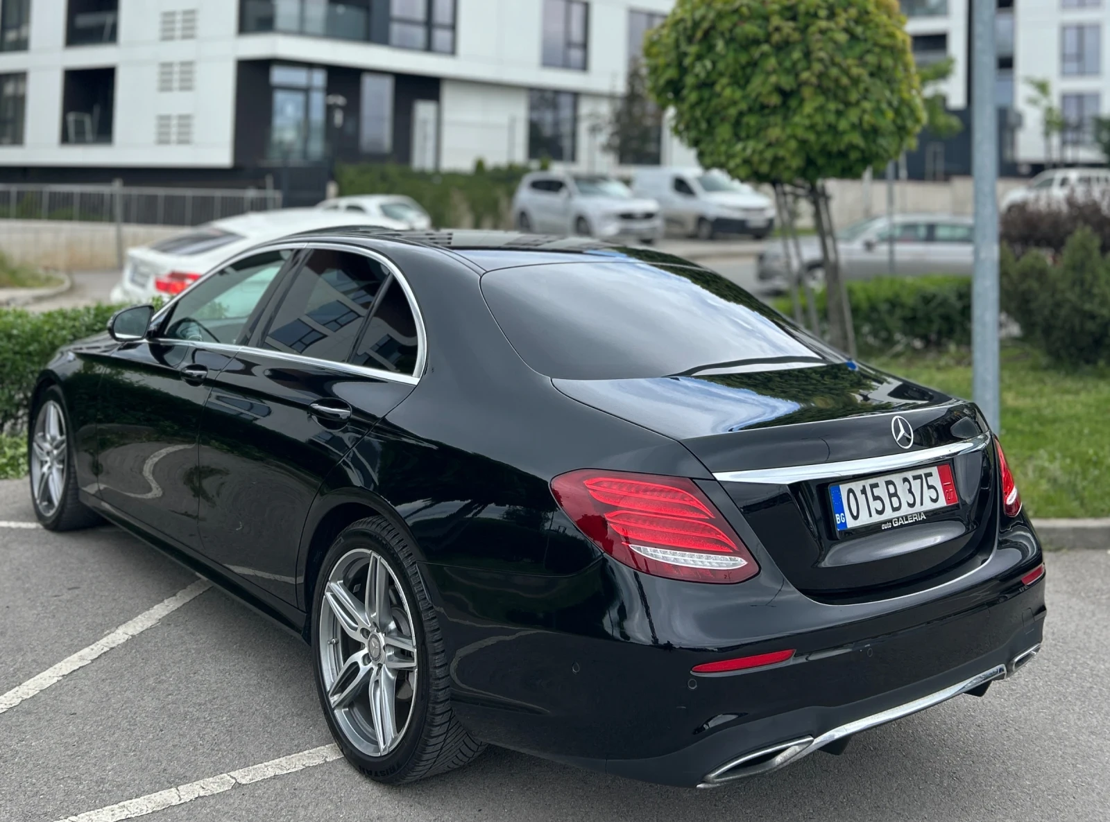 Mercedes-Benz E 220 AMG Line* 220d* Top, снимка 10 - Автомобили и джипове - 54550836