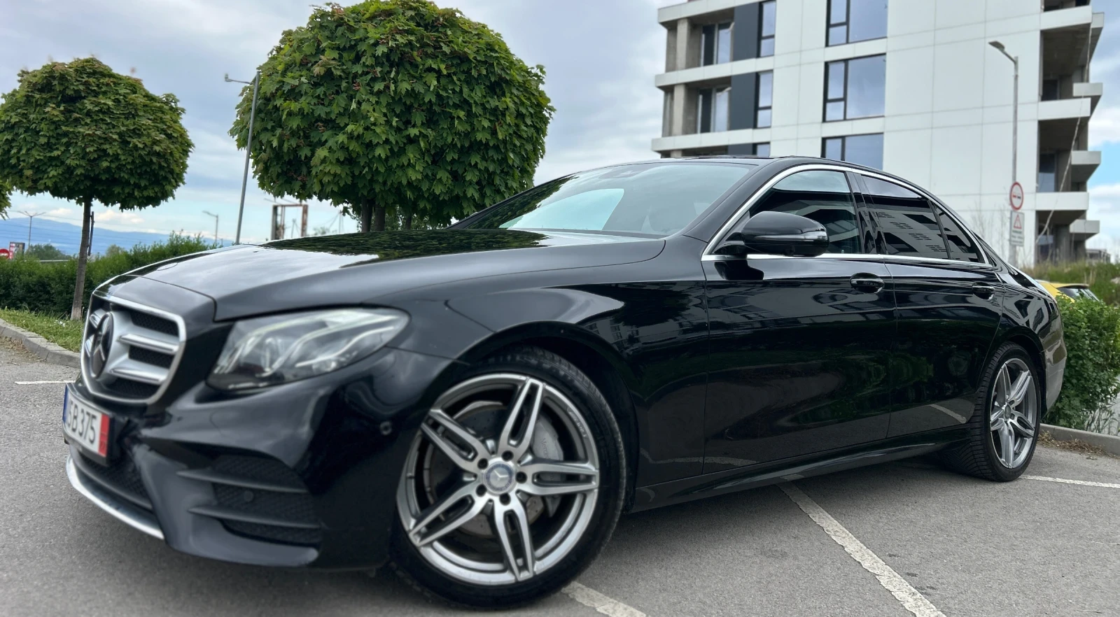 Mercedes-Benz E 220 AMG Line* 220d* Top, снимка 7 - Автомобили и джипове - 54550836