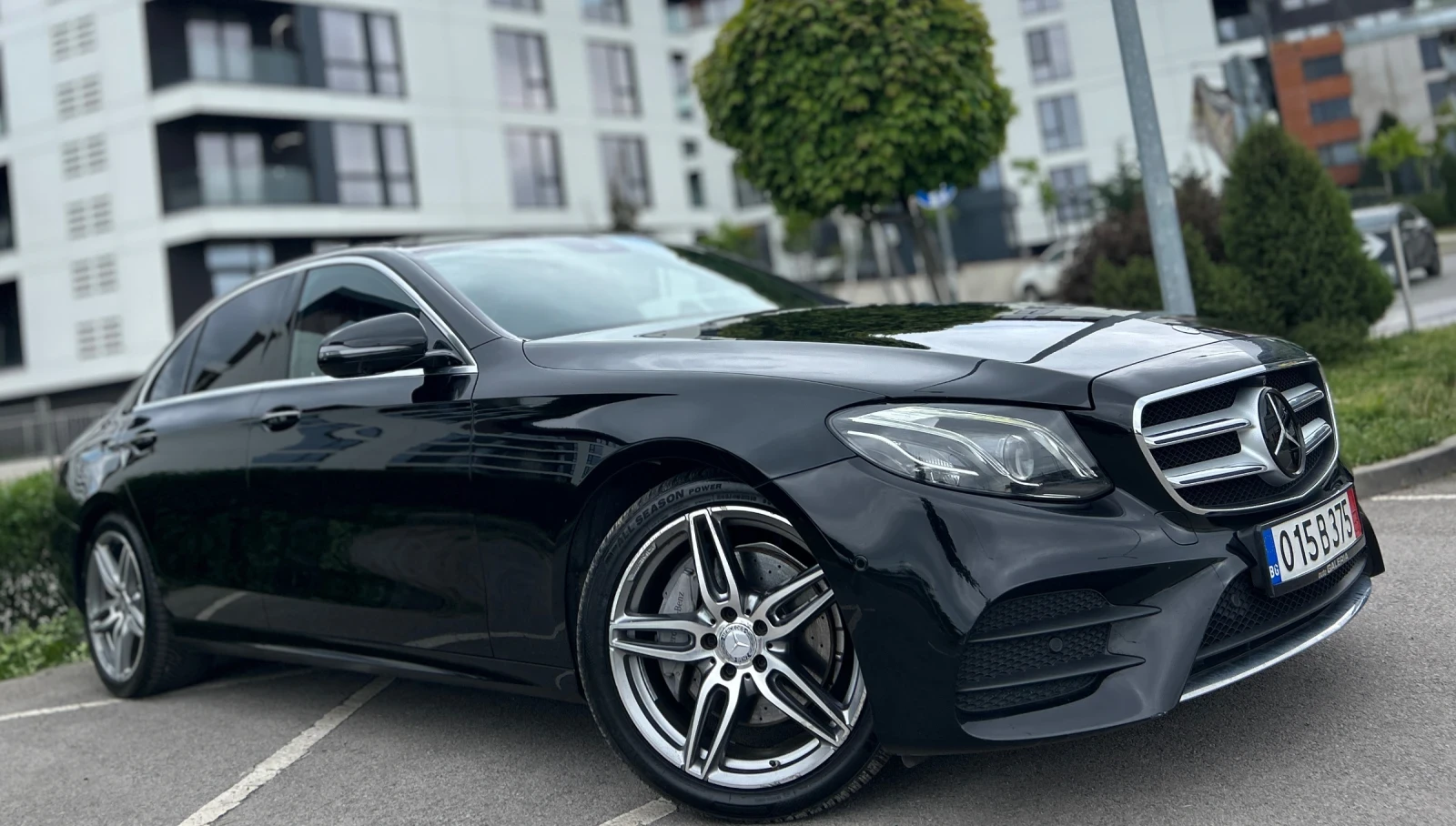 Mercedes-Benz E 220 AMG Line* 220d* Top, снимка 3 - Автомобили и джипове - 54550836