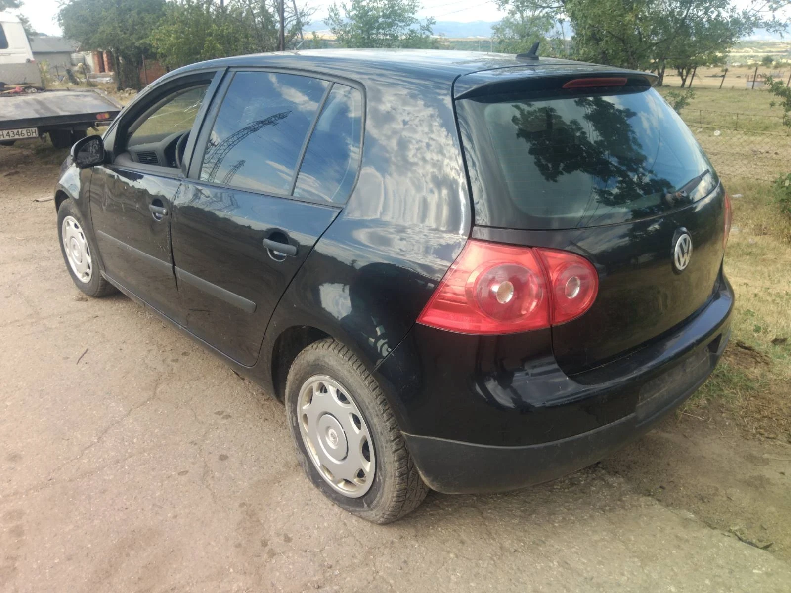 VW Golf 1.6 fsi, снимка 2 - Автомобили и джипове - 55274611