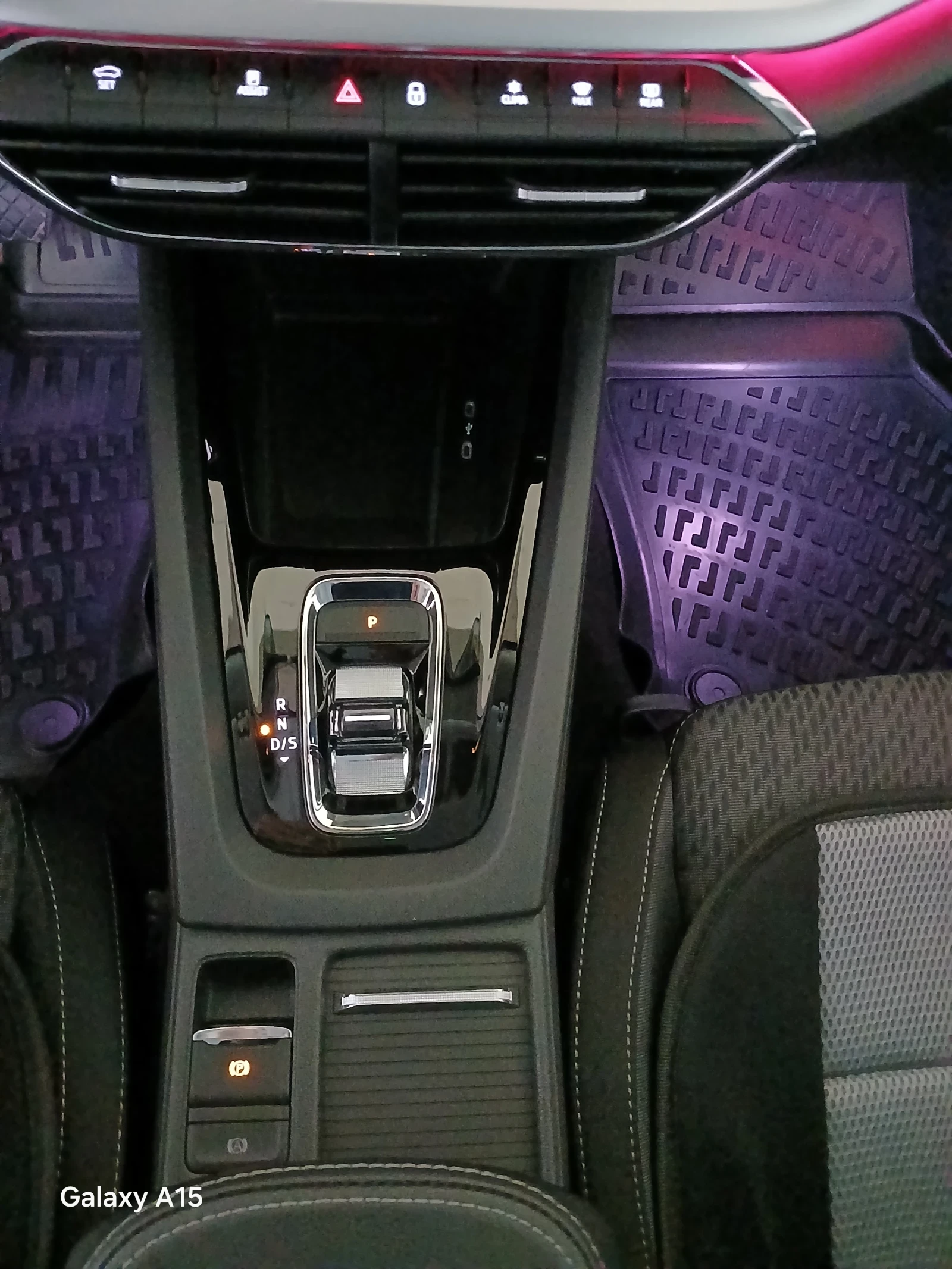 Skoda Octavia 1, 5 , снимка 16 - Автомобили и джипове - 55578658