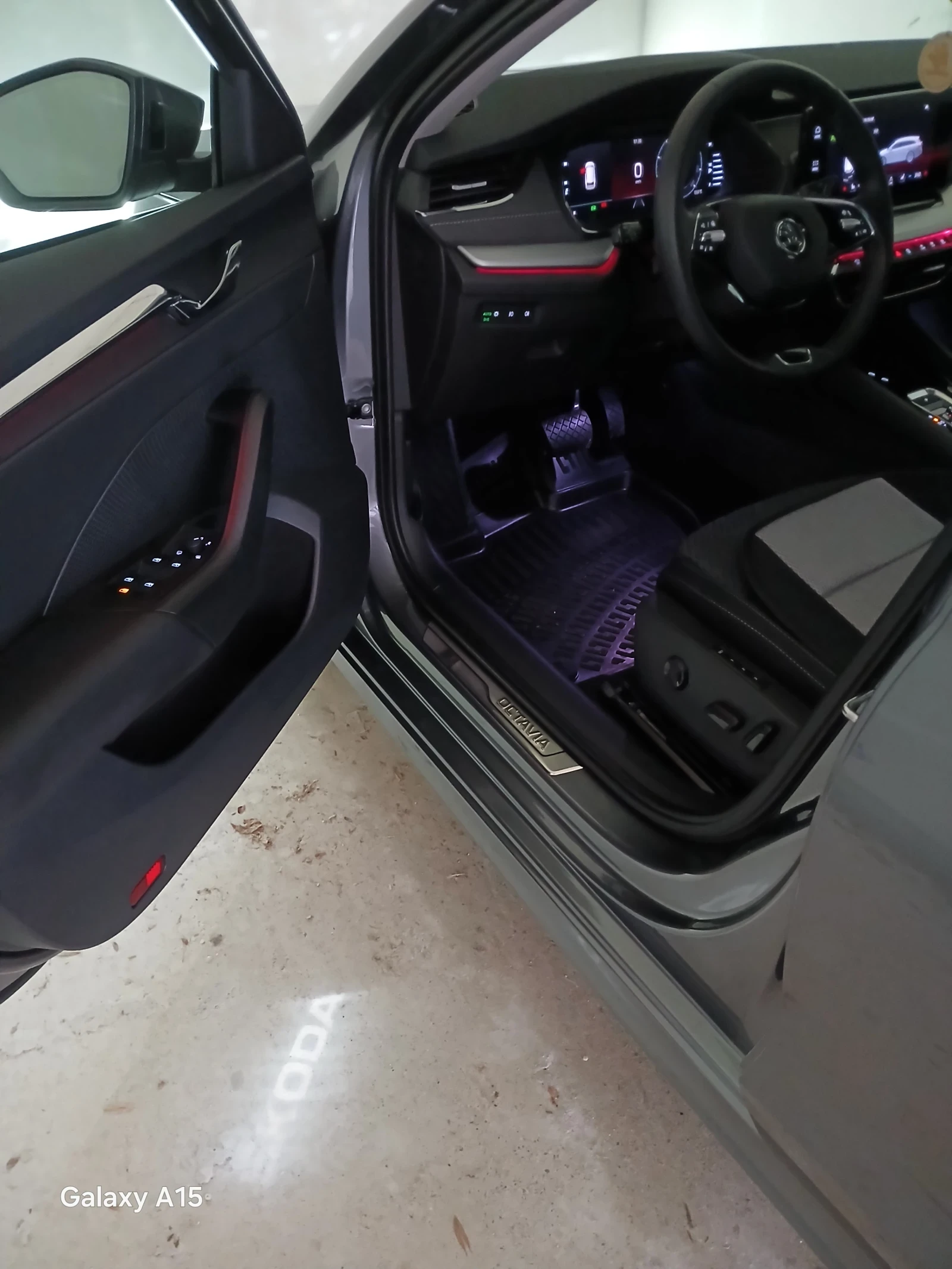 Skoda Octavia 1, 5 , снимка 17 - Автомобили и джипове - 55578658