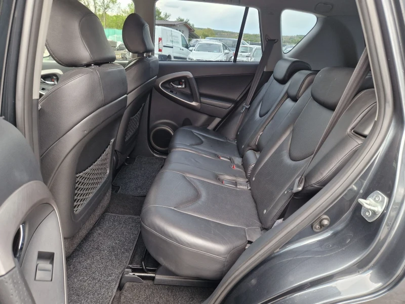 Toyota Rav4 2.0i Avtomatik FULL 4x4, снимка 9 - Автомобили и джипове - 50012911