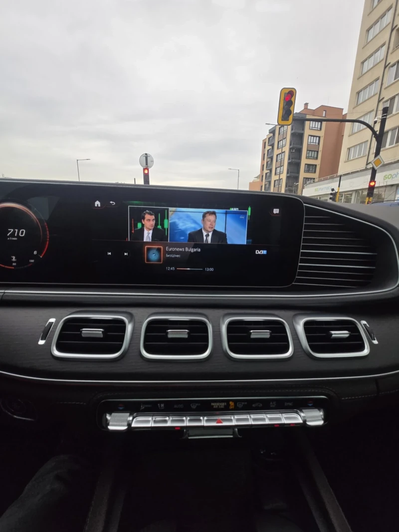 Mercedes-Benz GLS 400 4Matic, снимка 17 - Автомобили и джипове - 53457738