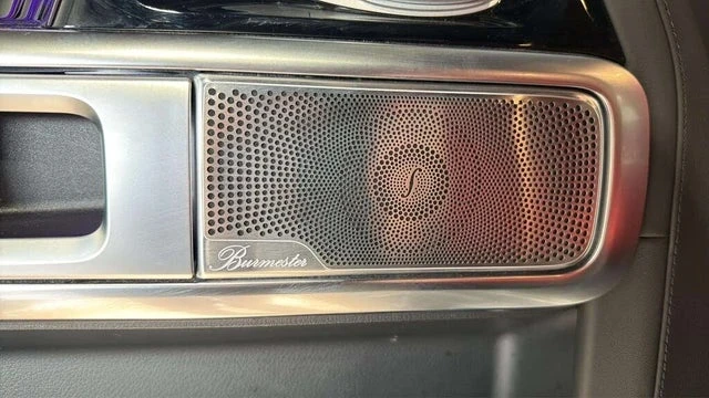 Mercedes-Benz G 63 AMG 4MATIC* Авто Кредит* (ЦЕНА ДО БГ), снимка 17 - Автомобили и джипове - 53528788