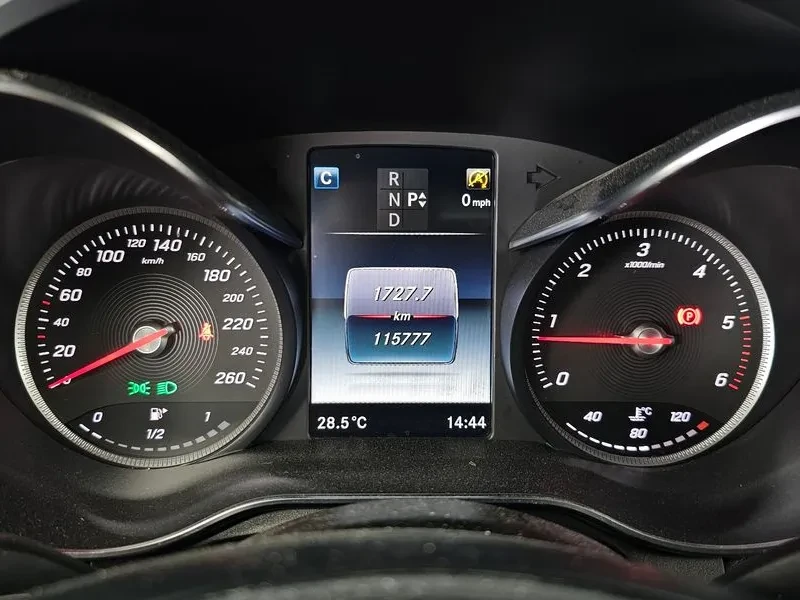 Mercedes-Benz GLC 220 4MATIC PREMIUM, снимка 8 - Автомобили и джипове - 55311024