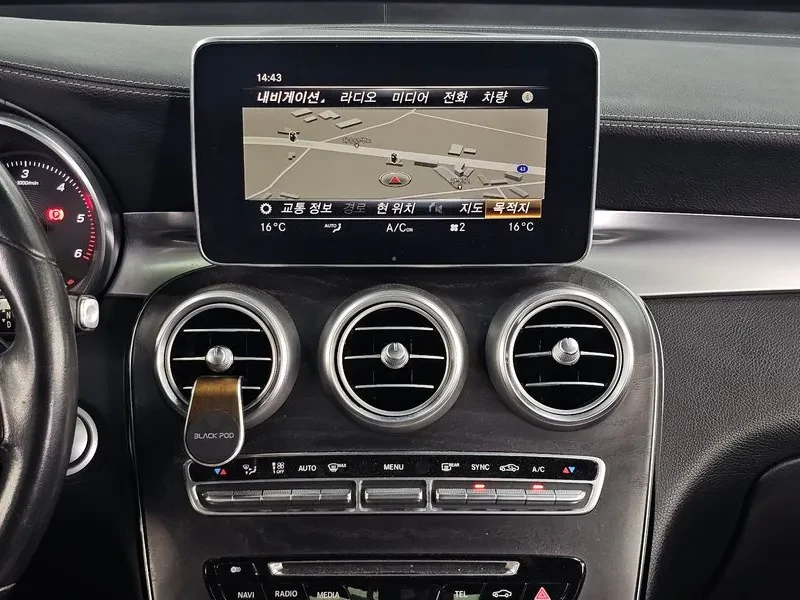 Mercedes-Benz GLC 220 4MATIC PREMIUM, снимка 13 - Автомобили и джипове - 55311024