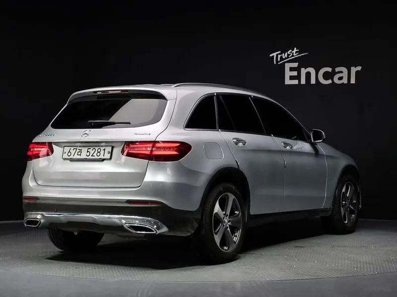 Mercedes-Benz GLC 220 4MATIC PREMIUM, снимка 2 - Автомобили и джипове - 55311024