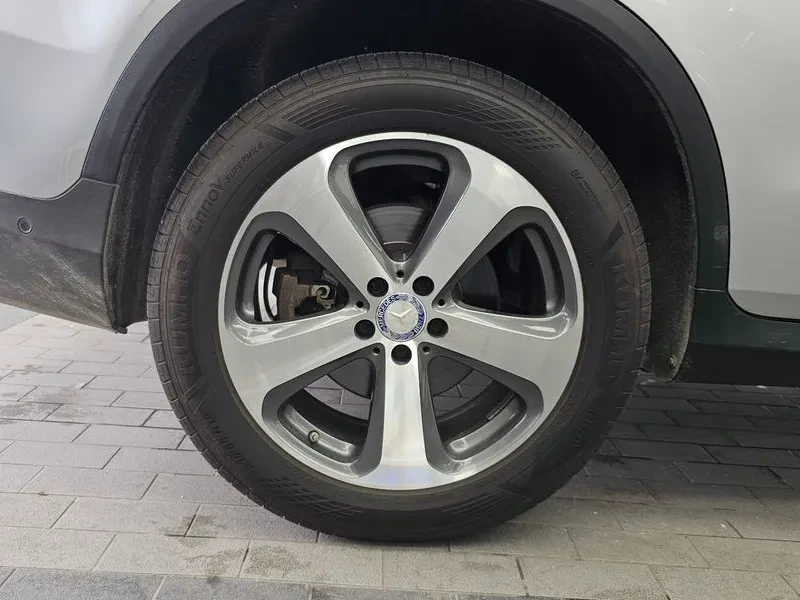 Mercedes-Benz GLC 220 4MATIC PREMIUM, снимка 5 - Автомобили и джипове - 55311024