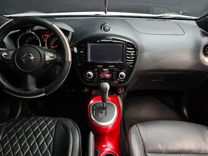 Nissan Juke SV F15 1.6 Бензин, снимка 3 - Автомобили и джипове - 55458339