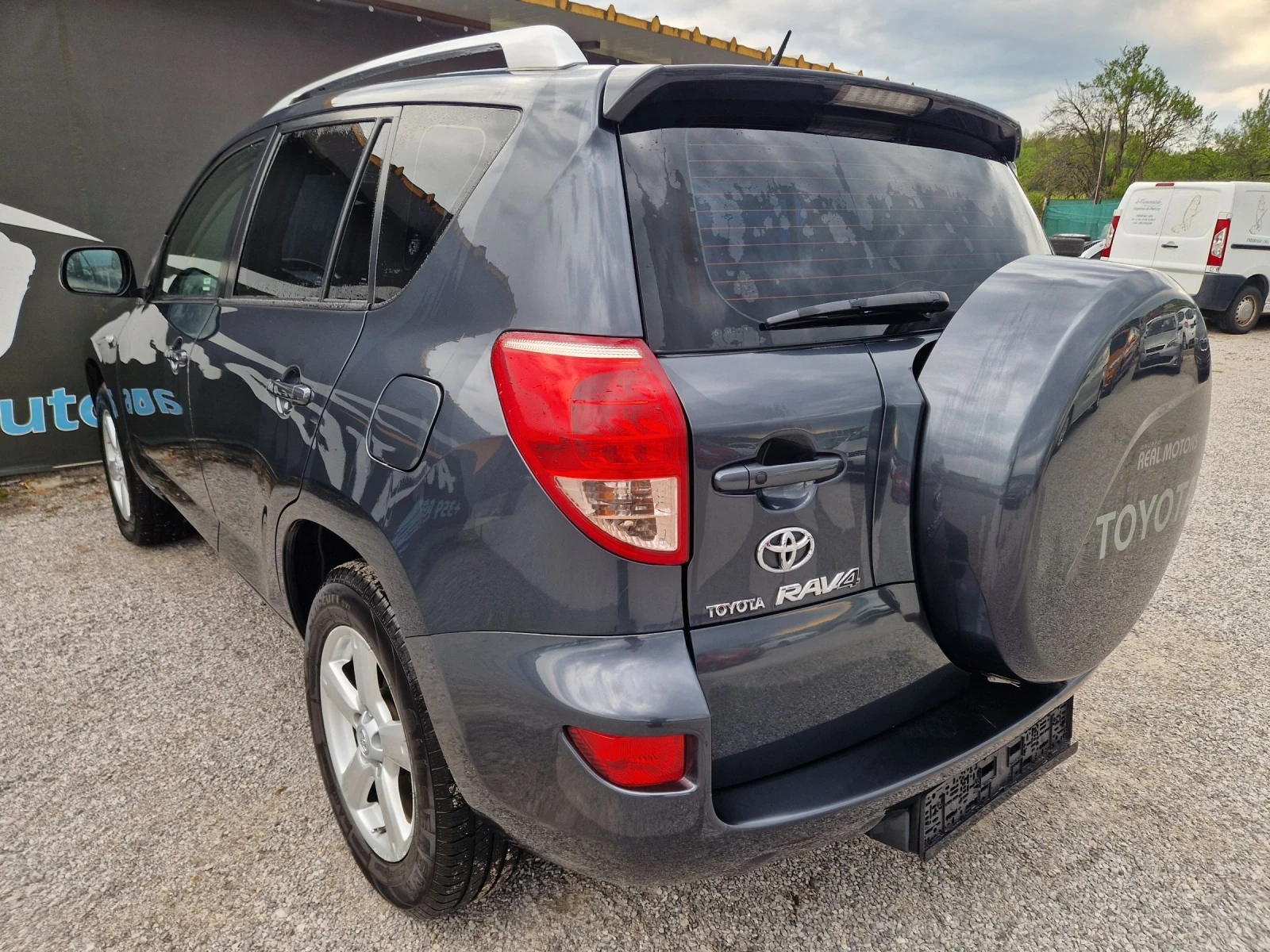 Toyota Rav4 2.0i Avtomatik FULL 4x4 - изображение 4