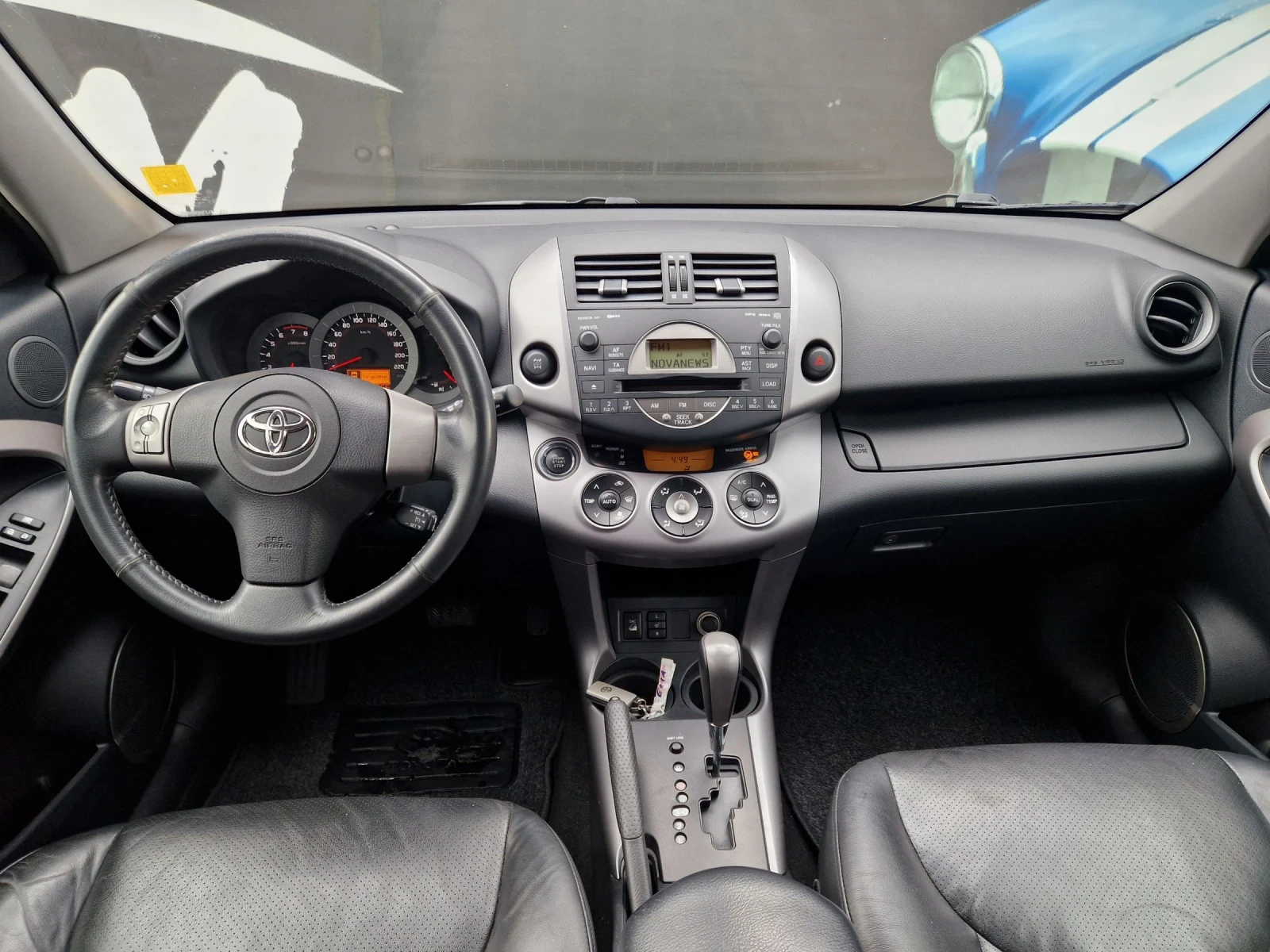 Toyota Rav4 2.0i Avtomatik FULL 4x4 - изображение 10
