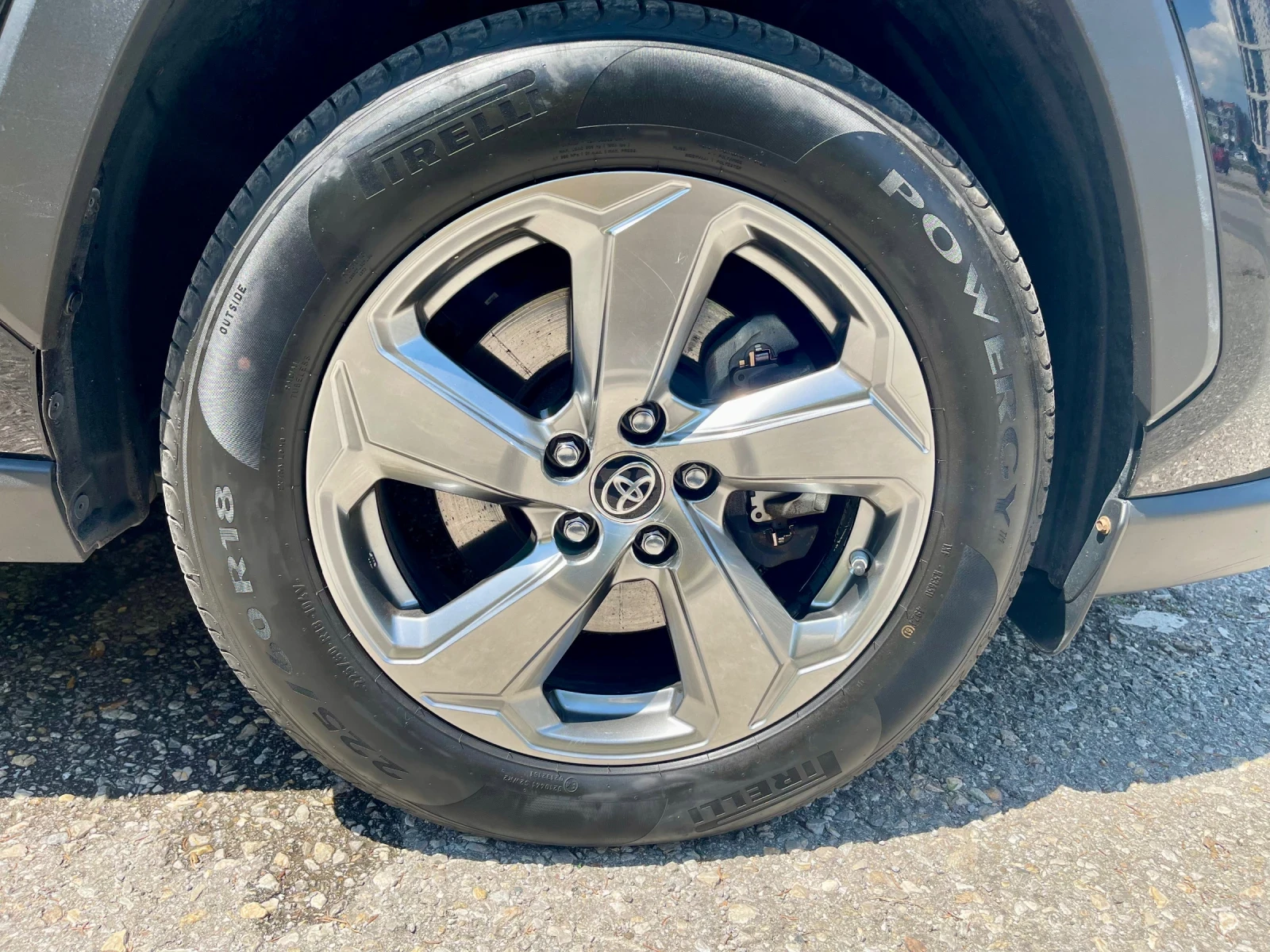 Toyota Rav4 2.5 Hybrid/1-ви собственик/Luxury Premium/Лизинг - изображение 7