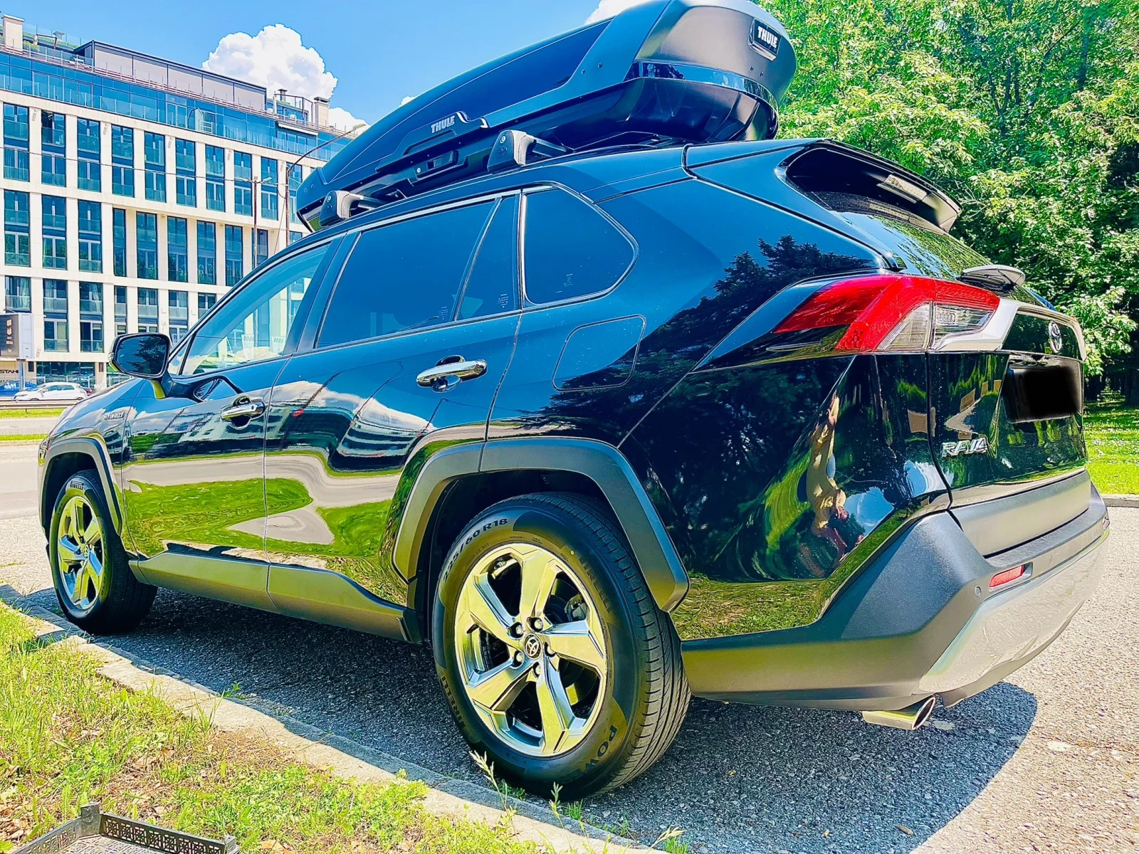 Toyota Rav4 2.5 Hybrid/1-ви собственик/Luxury Premium/Лизинг - изображение 5