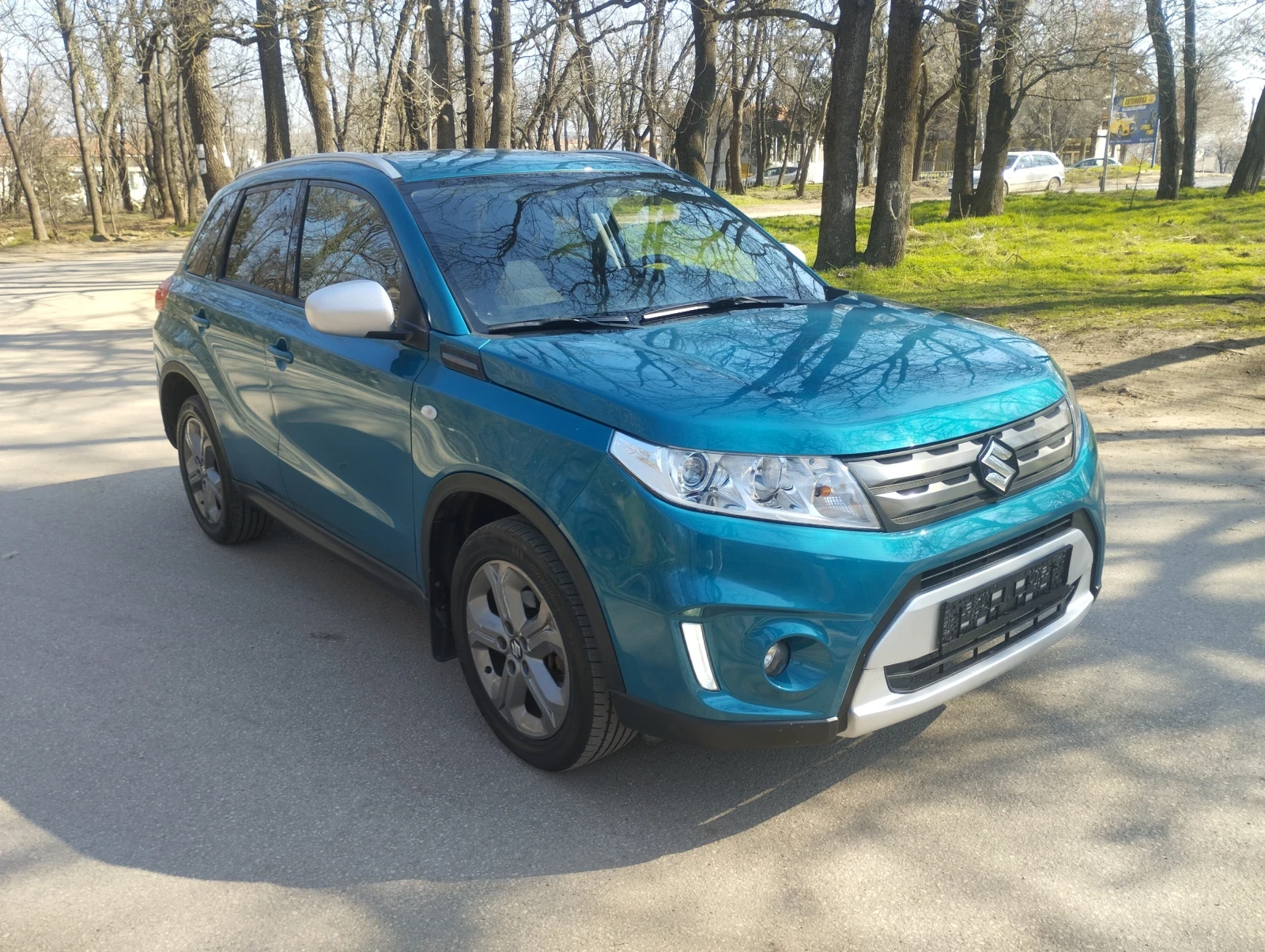 Suzuki Vitara 1.6 120к АВТОМАТИК 2WD, снимка 4 - Автомобили и джипове - 53051743