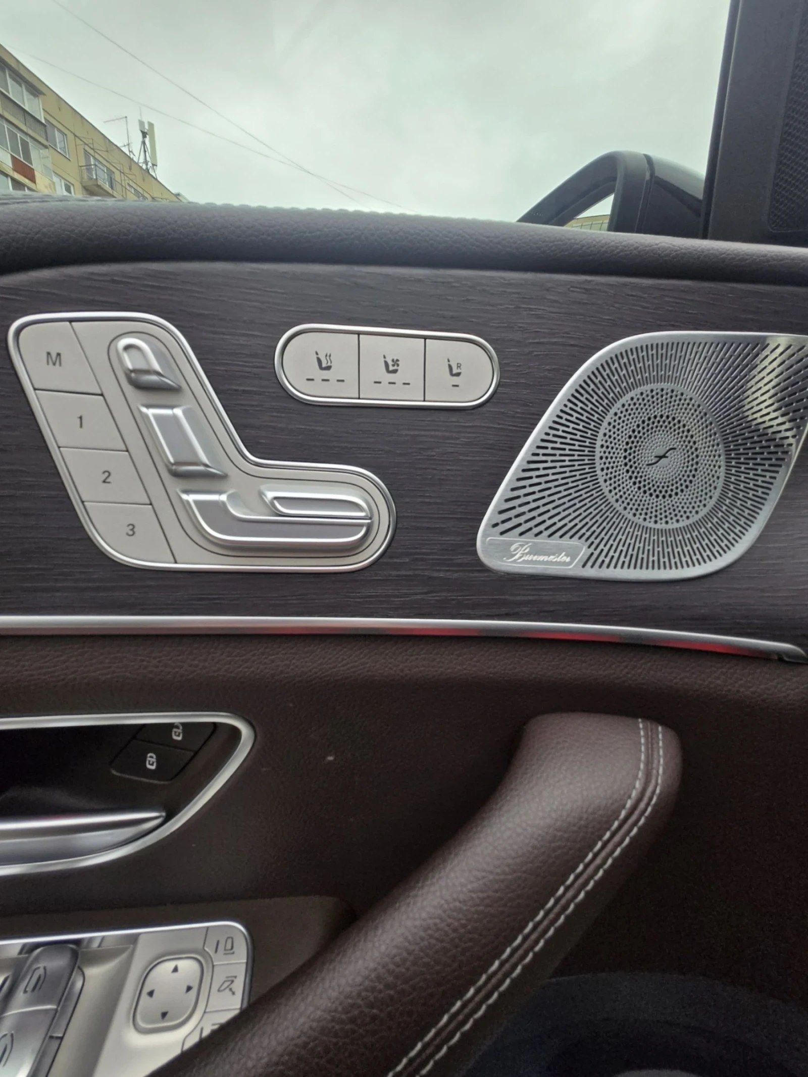 Mercedes-Benz GLS 400 4Matic - изображение 8