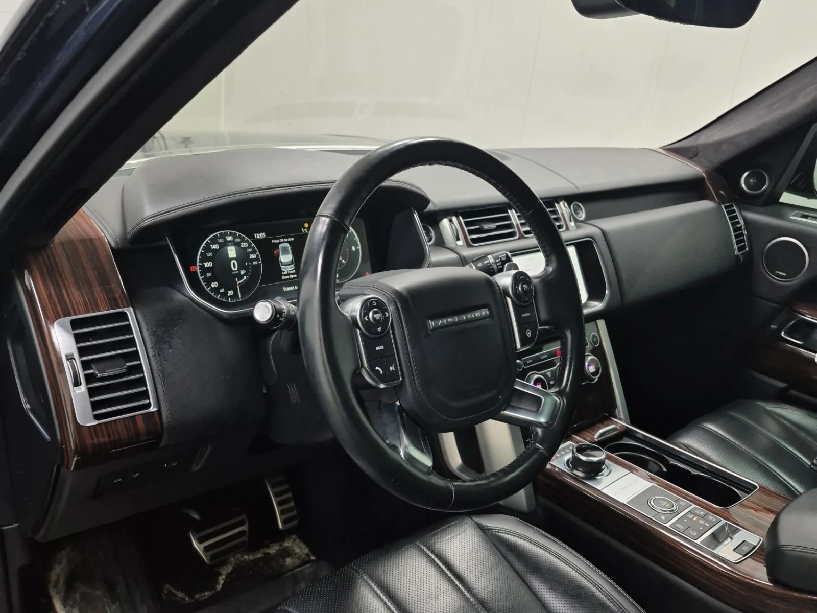 Land Rover Range rover AUTOBIOGRAPHY АВТО КРЕДИТ, снимка 9 - Автомобили и джипове - 53951164