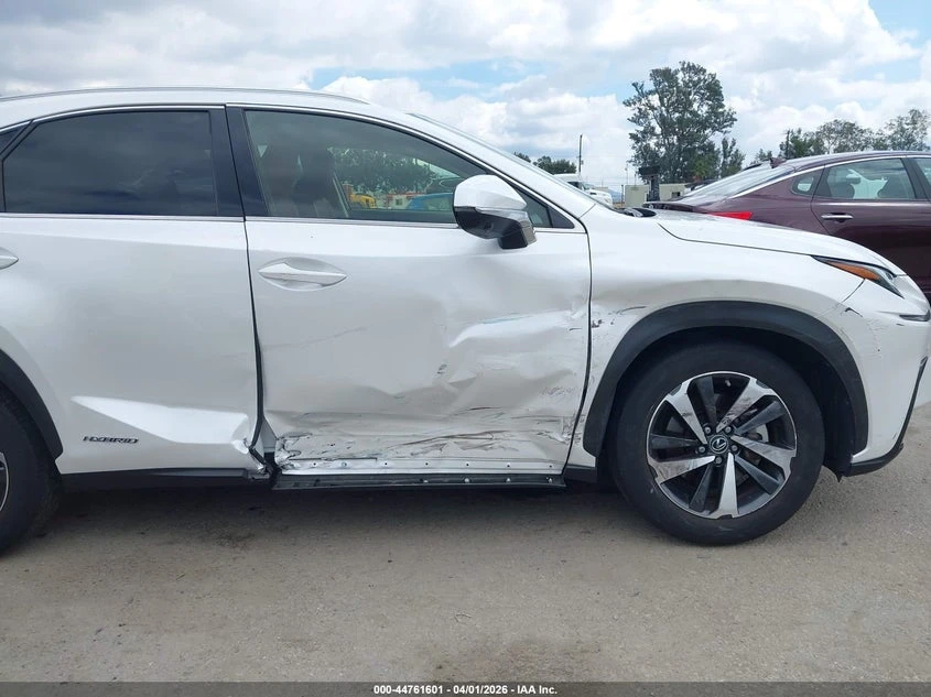 Lexus NX 300h 2.5l, снимка 6 - Автомобили и джипове - 54544142