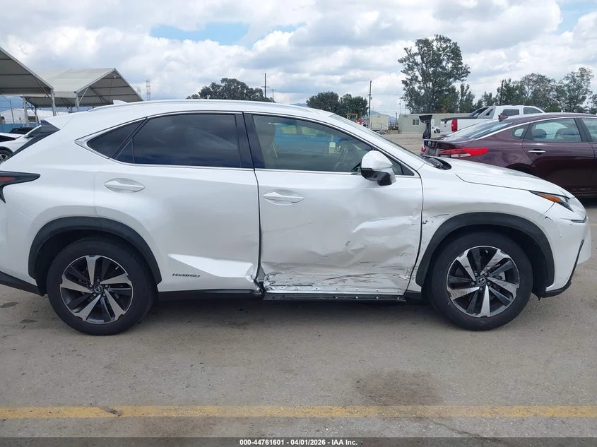 Lexus NX 300h 2.5l, снимка 13 - Автомобили и джипове - 54544142