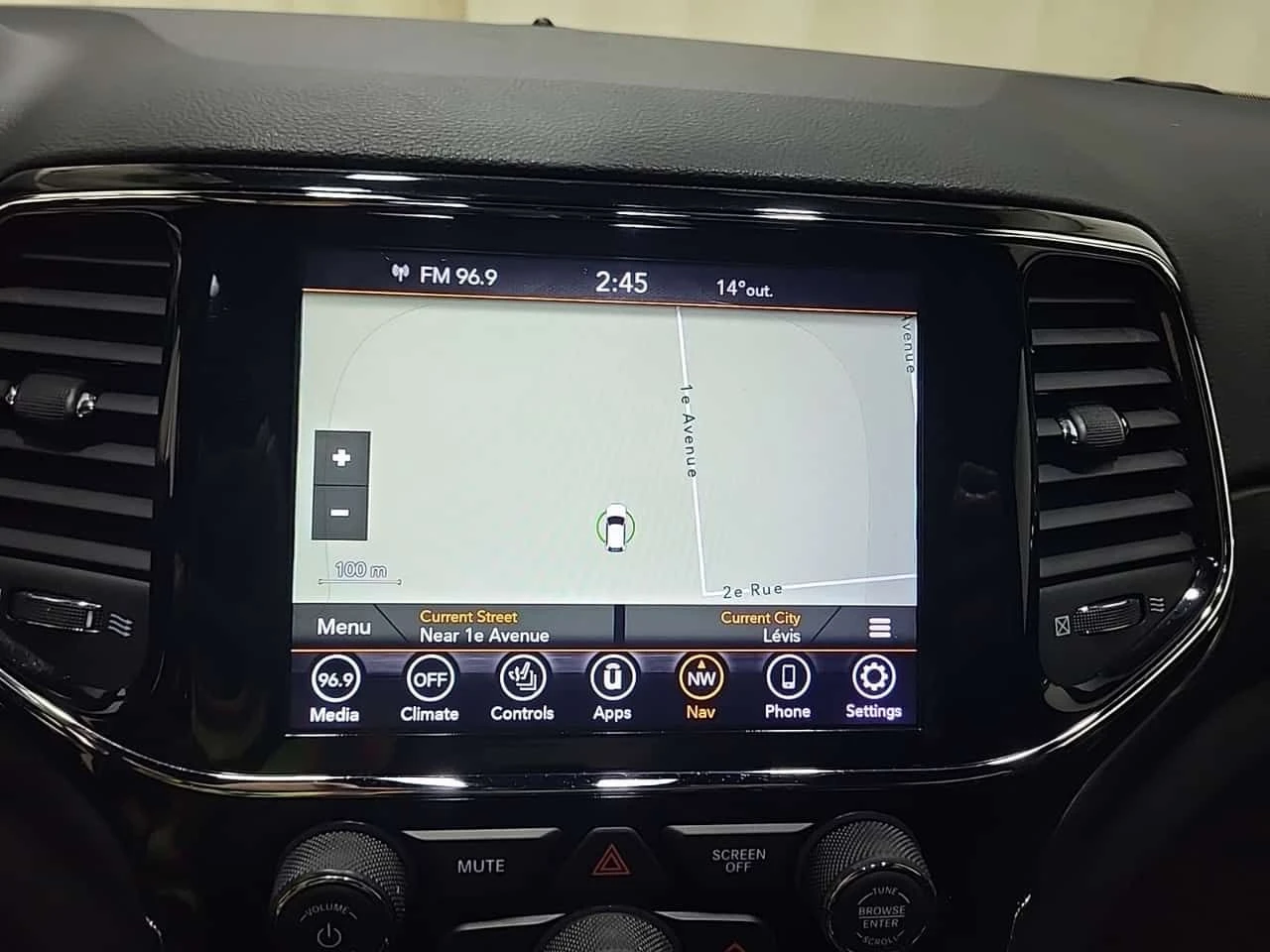 Jeep Grand cherokee  ALTITUDE| PANORAMA| ПОДГРЕВИ| 2 КЛЮЧА| , снимка 13 - Автомобили и джипове - 54777476